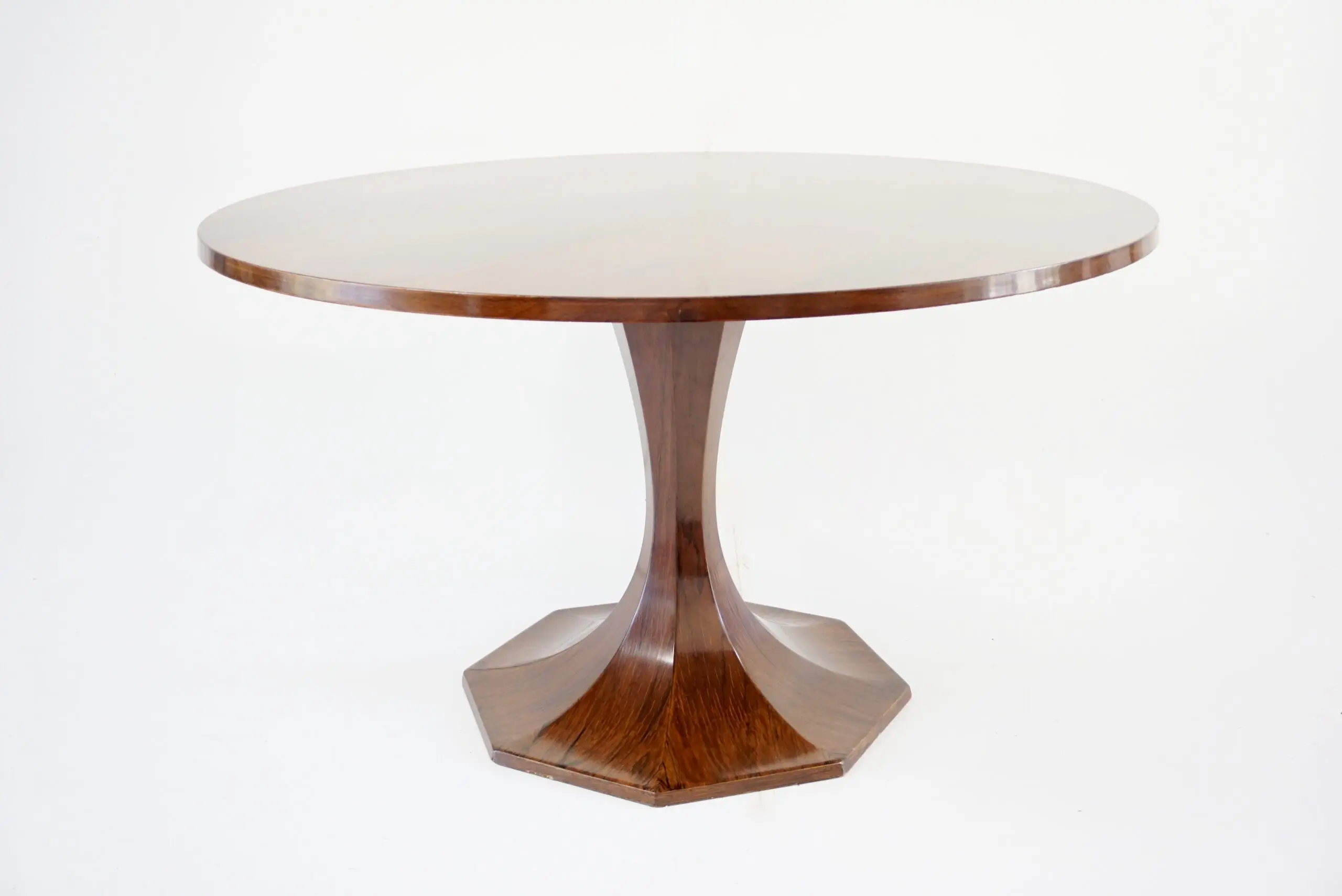 stunning Carlo De Carli large wood veneer round pedestal dining table, 1960 — image 2