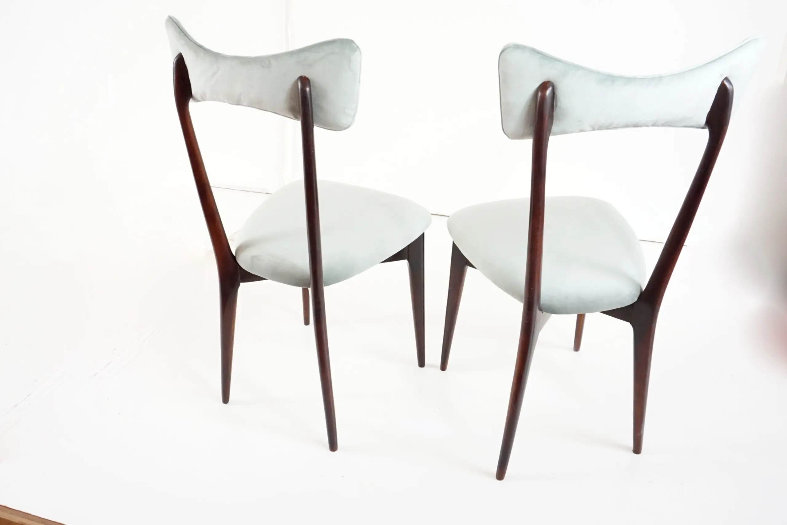 A pair of Ico and Luisa Parisi Dining Chairs by Ariberto Colombo, 1952 — image 3