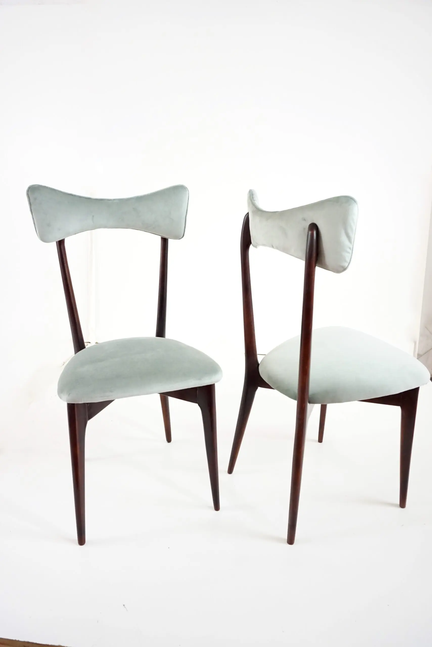 A pair of Ico and Luisa Parisi Dining Chairs by Ariberto Colombo, 1952 — image 1