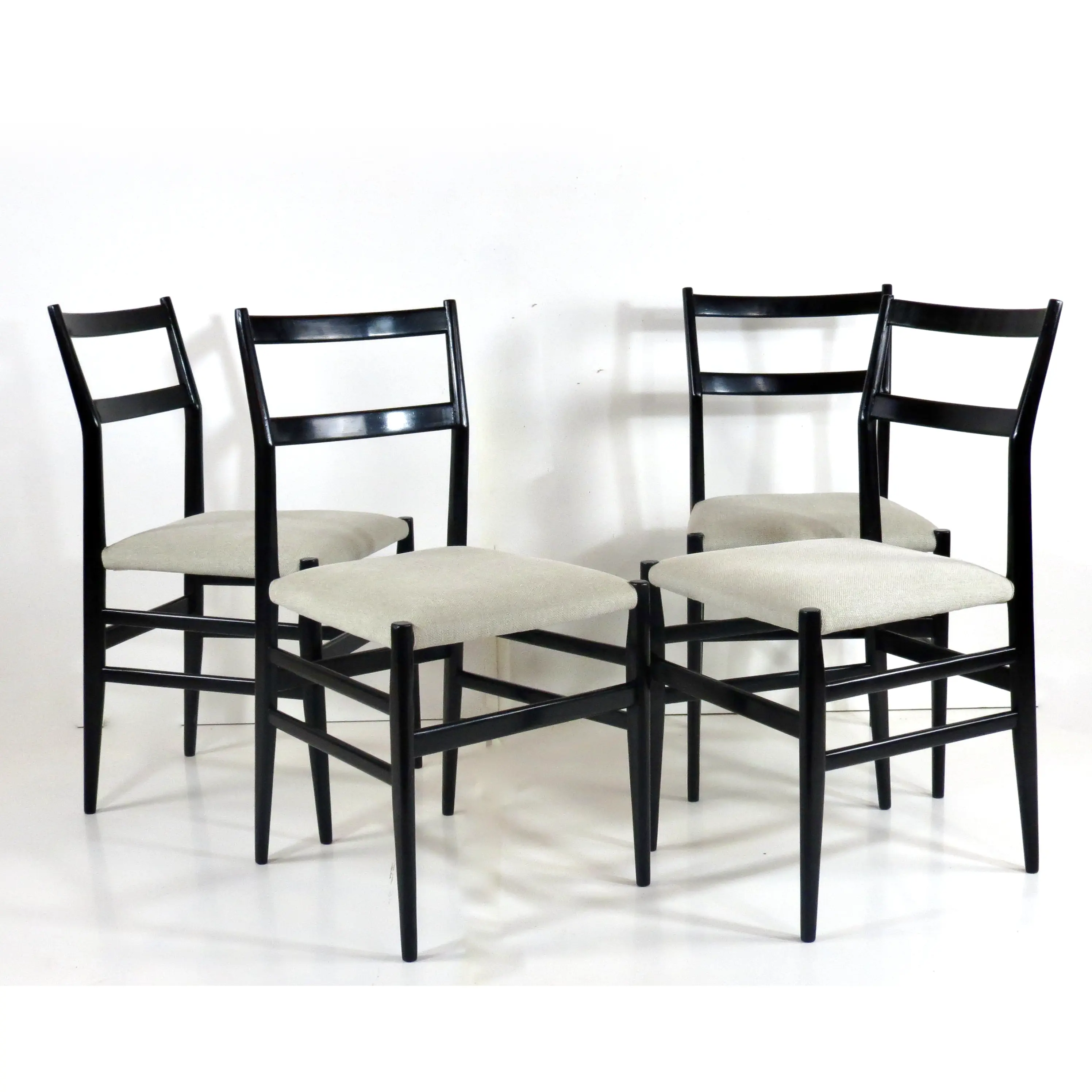 Set of Four Gio Ponti Black Laquered "Leggera" Chairs 646 by Cassina, 1952 — image 1
