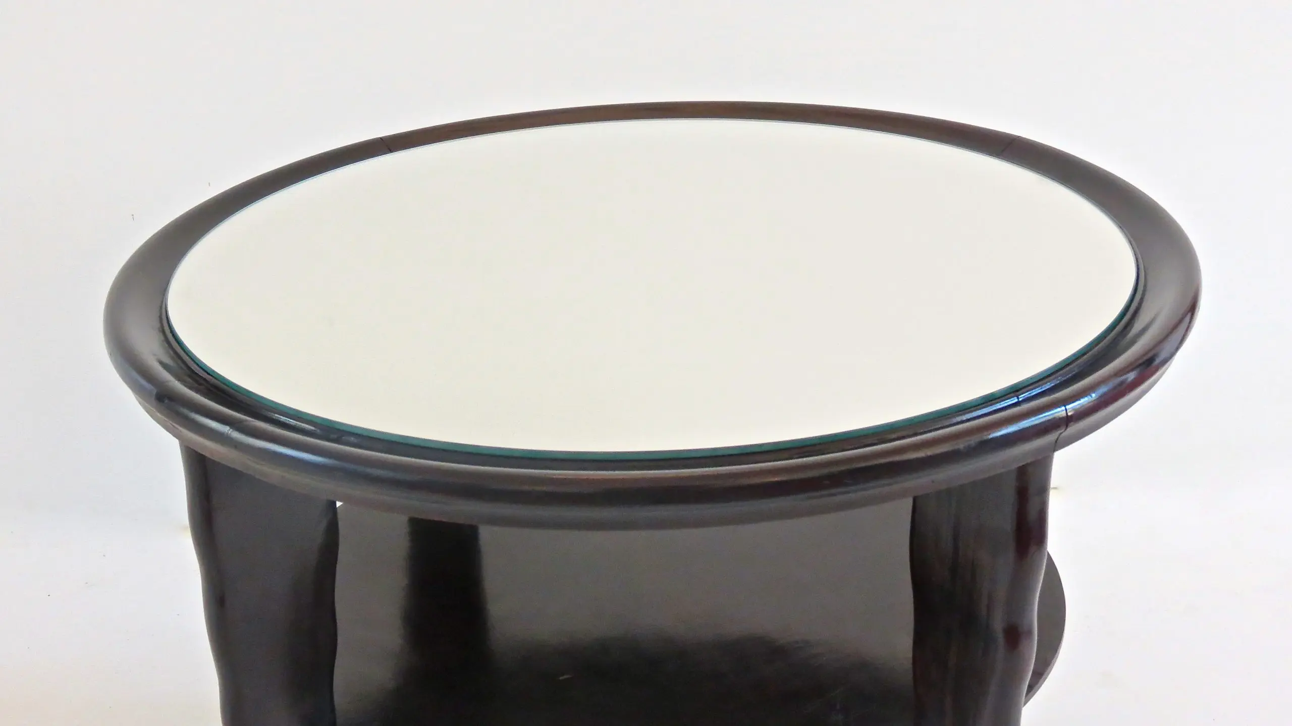 Round Coffee Table Mirror Top Black Laquered Two-Tier Attributed to Borsani 1940 — image 3